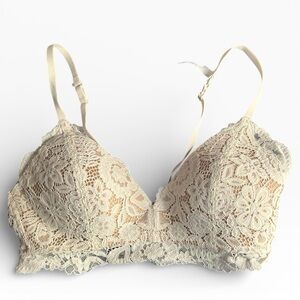 Aerie Elegant Lace Bralette in White